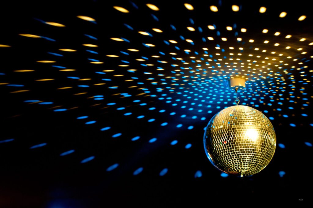 How to Use a 24-Inch Disco Ball for Unique Lighting Effects