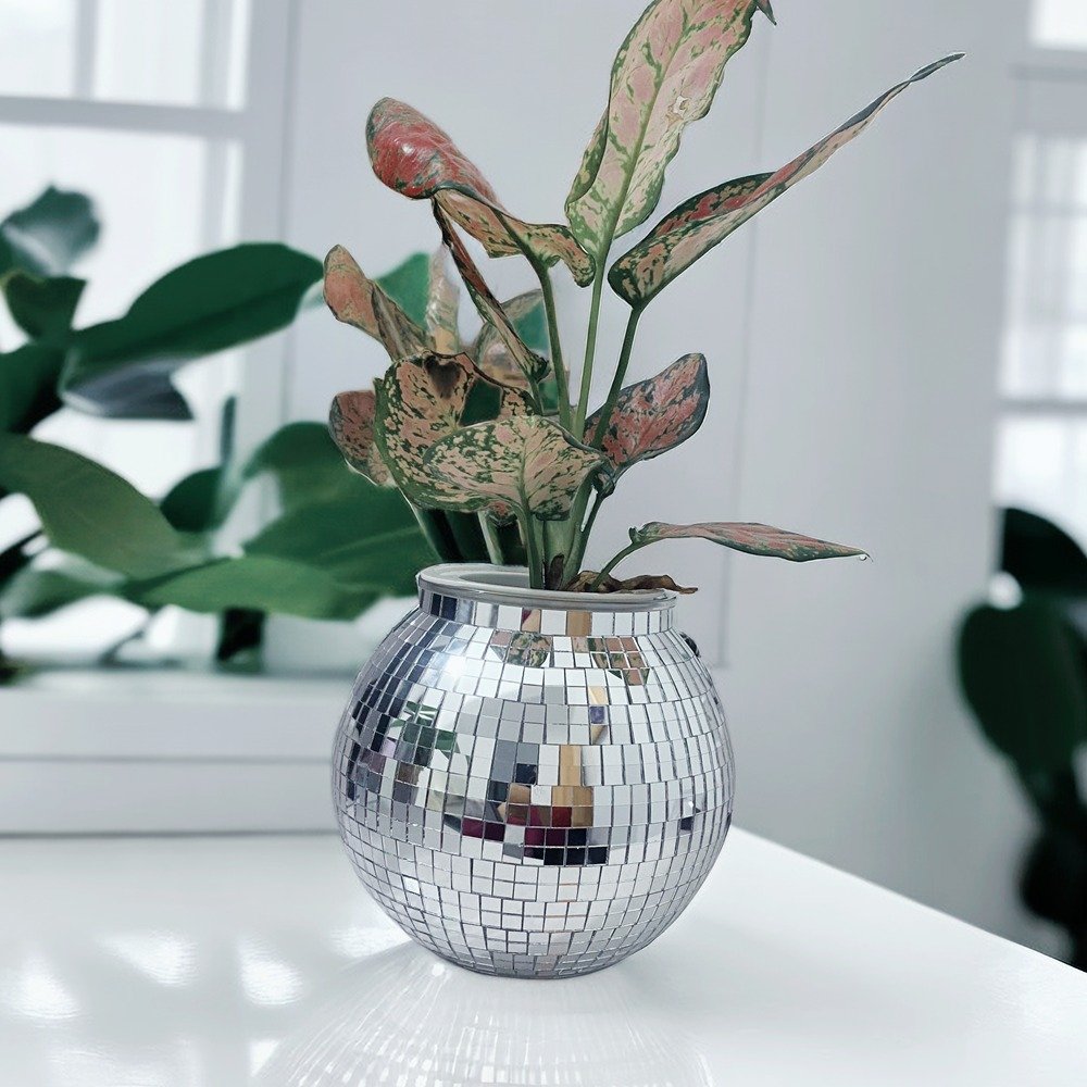 7inch 18cm Plastic Disco Ball Planter desktop - Image 6