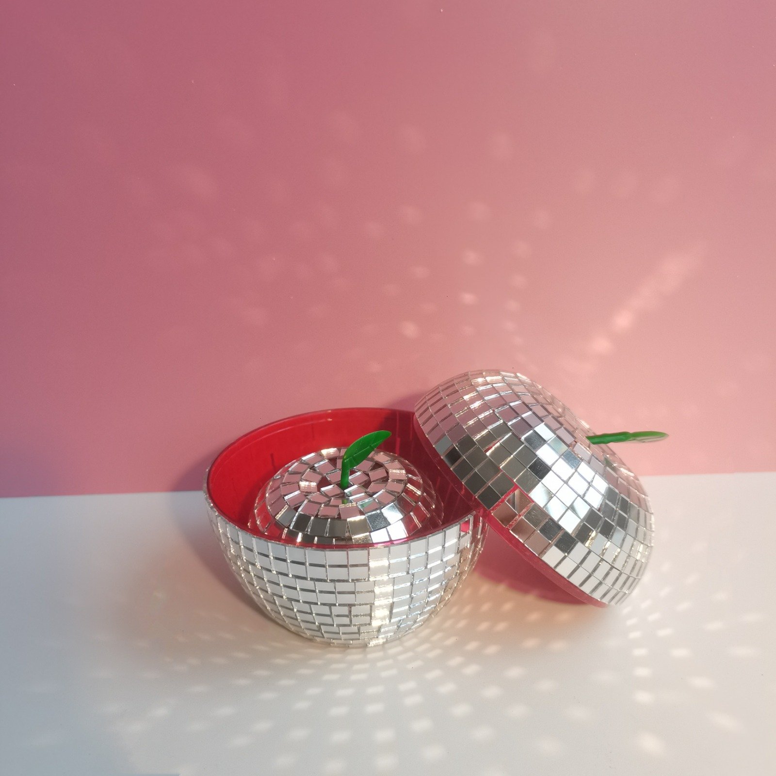 Disco box apple shape - Image 5
